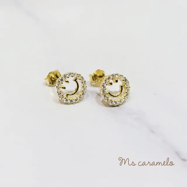 【Ms caramelo 焦糖小姐】925純銀鍍K黃 笑臉耳環(鋯石耳環)