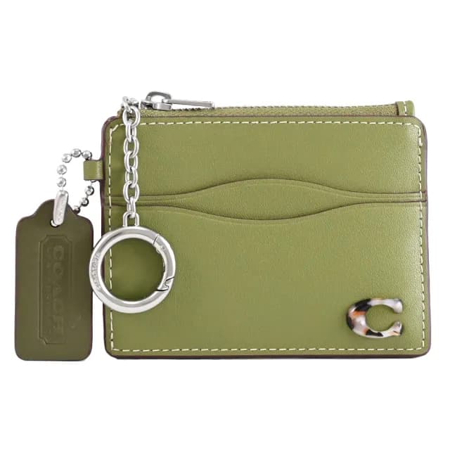 【COACH】經典吊飾C字LOGO波浪造型卡片鑰匙零錢包(橄欖綠)