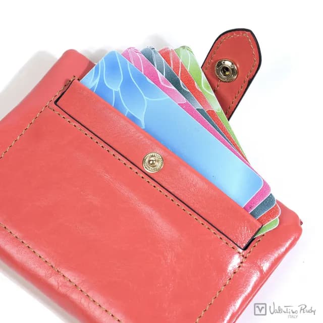 【Valentino Rudy 范倫鐵諾.路迪】招財油蠟真皮折疊式短夾 錢包 皮夾(9色 招財錢包 開運皮夾 LU30992)