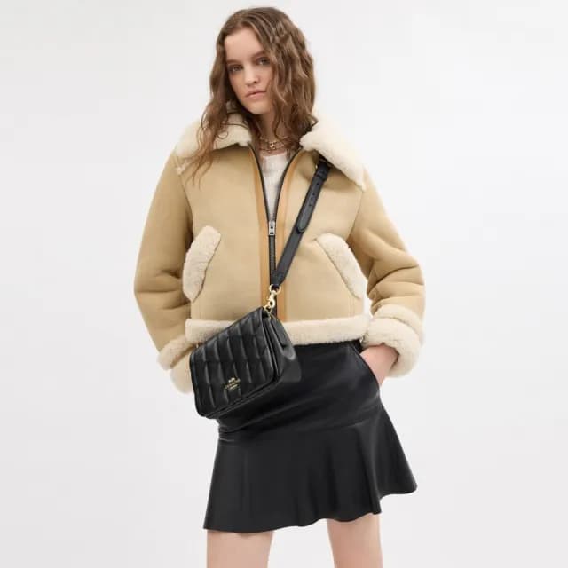 【COACH】蔻馳官方直營 QUINN絎縫手袋-2色可選(CY663)