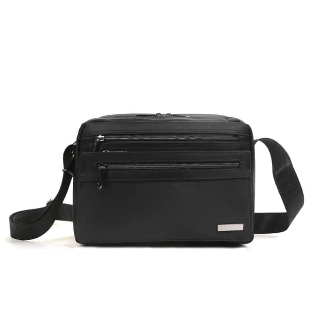 【Valentino Rudy 范倫鐵諾.路迪】機能收納休閒橫式斜背/側背包(黑色 VR21922-1 七夕情人節禮物 送禮 男包)