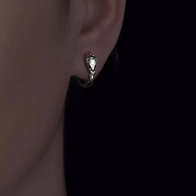 【MoonDy】耳環 男生耳環 蛇形耳環 s999足銀耳環 耳扣 靈蛇耳扣 抗過敏耳環 造型耳環