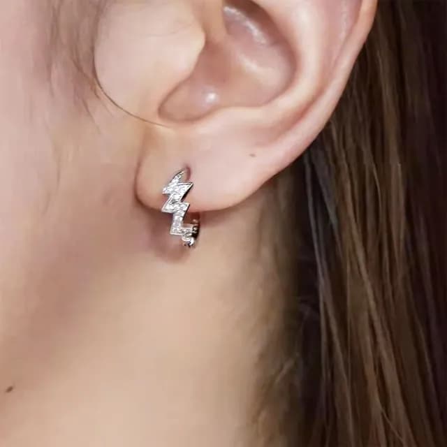 【LEESA】雙11 閃電圈圈耳環\純銀材質\質感簡約\氣質百搭\輕盈舒適\送禮首選\男士耳扣\個性耳飾\抗過敏