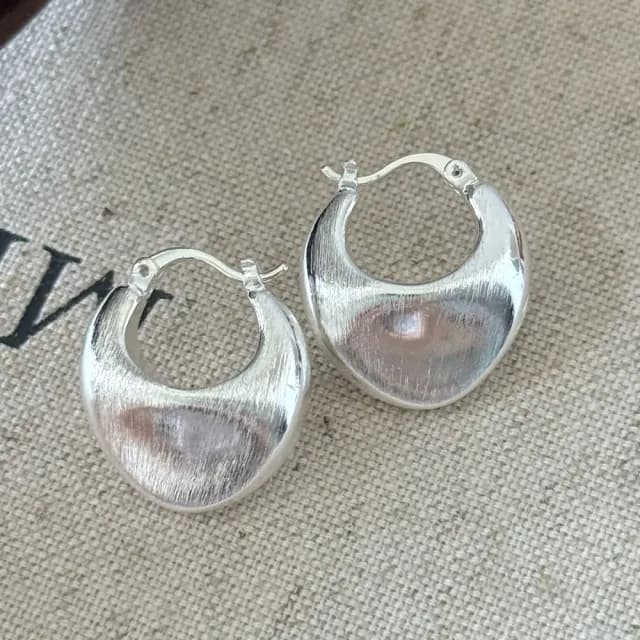 【LEEHER】雙11 陶罐耳飾/個性造型/送禮推薦/小巧耳環/紋理感設計/簡約造型/小眾設計/氣質小耳圈/設計感耳