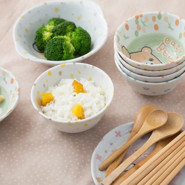 【LohasPottery 陸寶】日本製 美濃燒 動物卡通釉下彩壓紋餐具｜6 吋飯碗 五入組(兒童碗 水果碗)