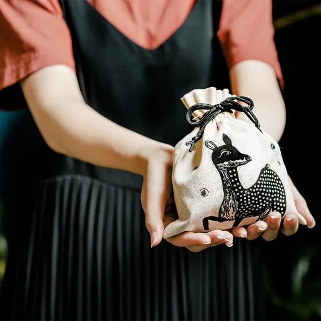 【茶籽堂】小鹿袋洗沐旅行組｜50mLx4(洗髮露/沐浴露/護髮素/乳液/送禮推薦)