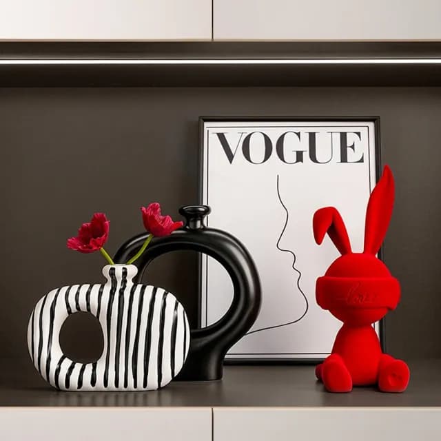 【Loha 樂活家】簡約小擺件-長耳紅兔子(裝飾品 動物擺件 喬遷禮物 軟裝飾品 陳列品 客餐廳玄關櫃背景擺件)