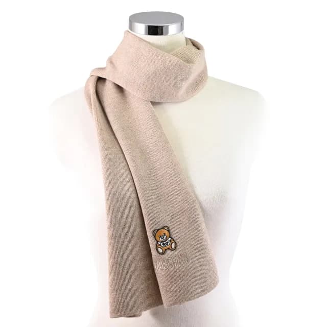 【MOSCHINO】簡約電繡小熊LOGO純羊毛保暖披肩長圍巾(淺褐)