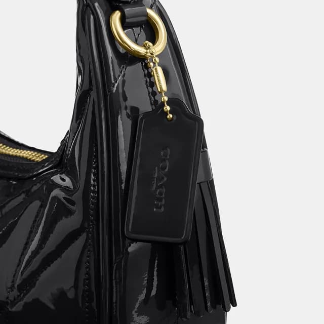 【COACH】蔻馳官方直營 CARMEN 絎縫迷你斜背手袋 斜背包 側背包 斜挎包-3色任選(CCE59/CCE63)