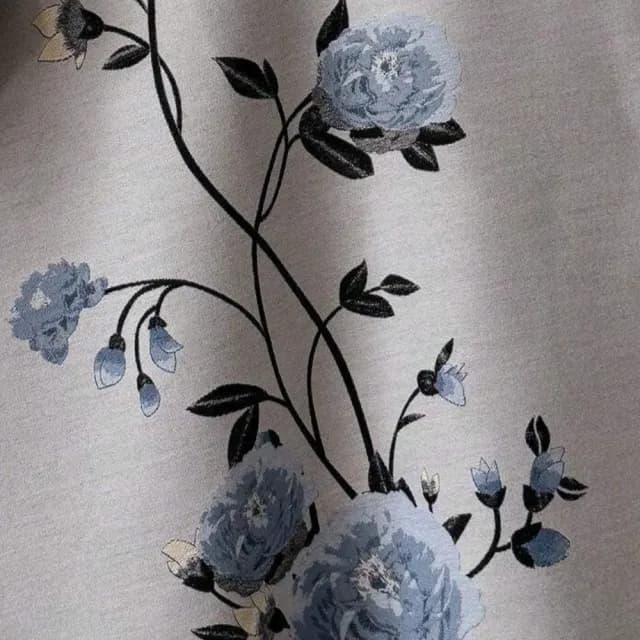 【WOONUE】超柔質感羊毛圍巾雅緻富貴牡丹藍花百搭披肩藏青(新年送禮過年閨蜜生日禮物媽媽女友老婆禮物)