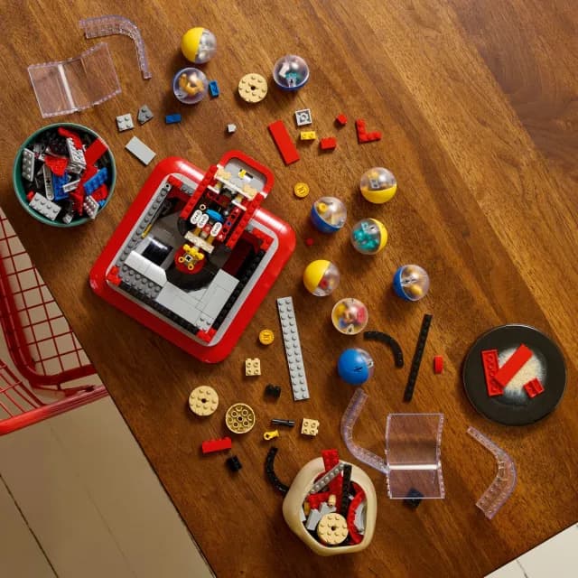 【LEGO 樂高】Ideas 21358 人偶扭蛋機(居家擺設 交換禮物 玩具 積木)