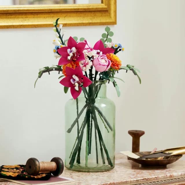 【LEGO 樂高】Botanicals 10342 優雅粉紅花束(花藝 居家擺設 積木 玩具模型 情人節禮物)