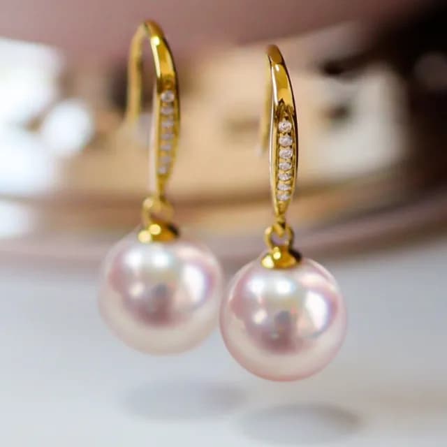 【La Corser】9.5-10mm 日本 Akoya 天然海水珍珠 耳環 18K金 鑽石耳墜 優雅耳勾 正圓珍珠耳飾