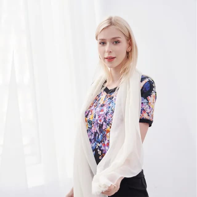 【PESCE】Cashmere 優雅花卉圍巾(冷氣房必備商品)