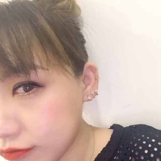 【bibi】情人節禮物 三朵小花耳排簡單手鑲韓版耳釘耳環925純銀針精緻通勤耳飾網紅爆