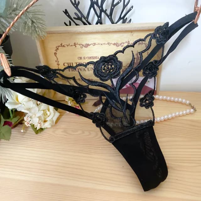 【流行E線】丁字褲 M-2XL性感內褲 女生居家情趣內褲 透膚情趣丁字褲 後寬版小丁情人節禮物(MB6163)