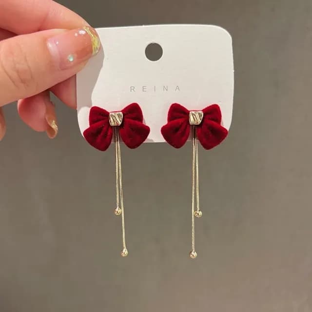 【Emi 艾迷】聖誕節 紅色系完美絨感蝴蝶結珍珠愛心 925銀針耳環(聖誕禮物 交換禮物)
