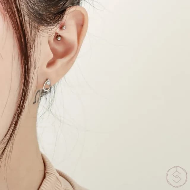 【SPANCONNY 飾品控】凝光 醫療鋼單鎖耳環