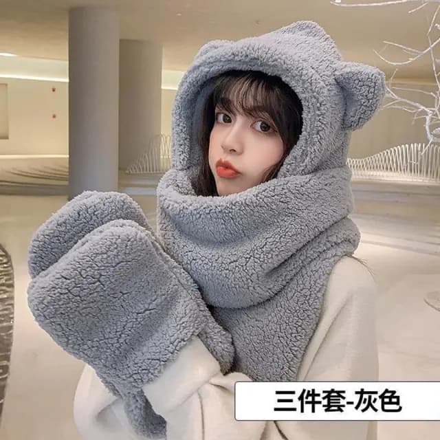 【Emi 艾迷】小熊帽子圍巾護手 三合一 可愛毛絨絨雙層保暖連帽(冬天 生日禮物 春節)