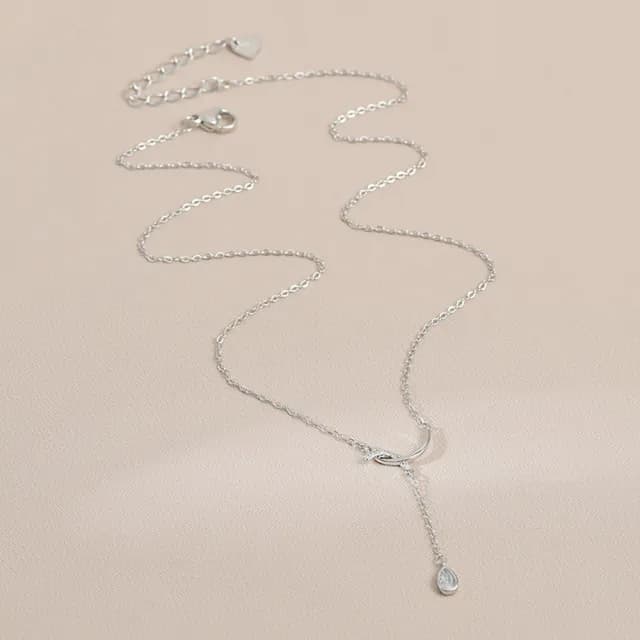 【Umi】韓式東大門簡約奢華時尚優雅百搭銀項鍊(浪漫水滴單鑽流線型造型微鑲鑽 韓劇 精緻情人節禮物)
