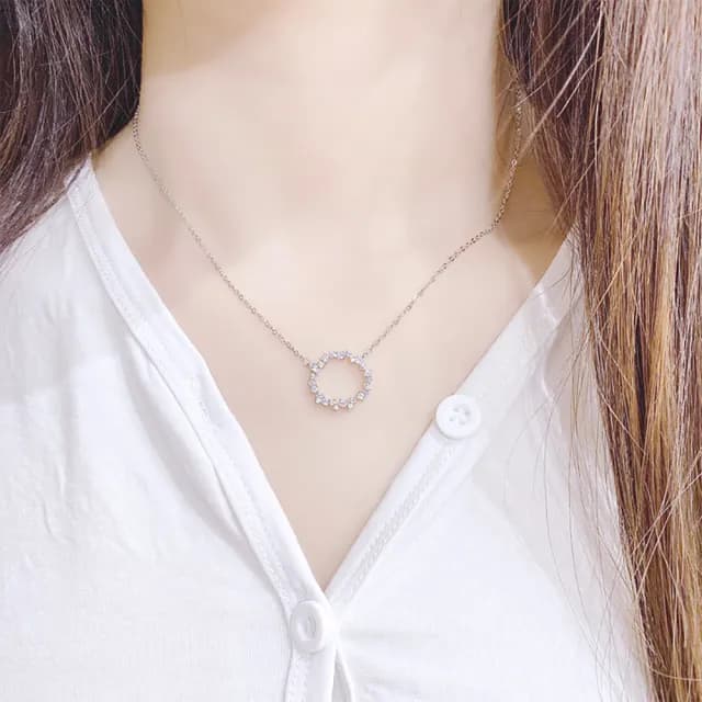 【Umi】韓式東大門簡約奢華時尚優雅百搭銀項鍊558(浪漫藤蔓圓圈花環造型微鑲鑽 韓劇 精緻情人節禮物)