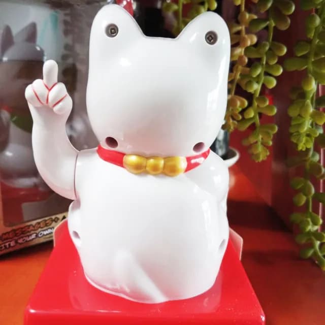 【奧客滾開！搞笑 逗趣】中指招財貓(開店必備 公司行號 招客  送禮 開幕 招好運 財源滾滾)