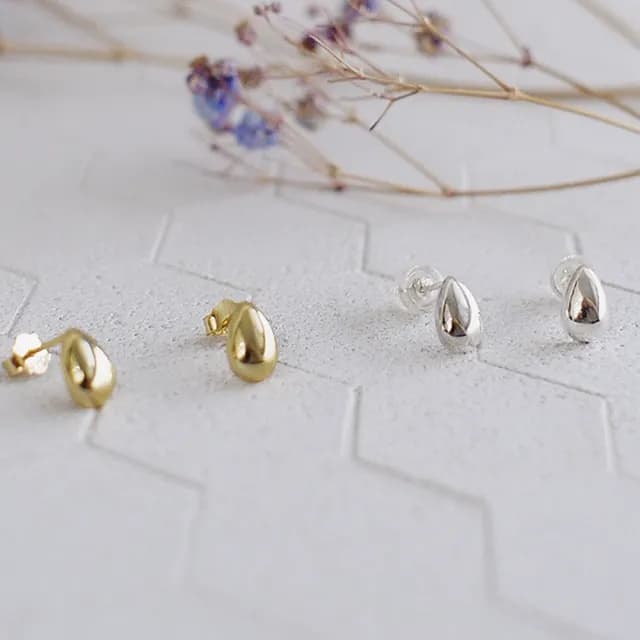 【BLUMA】雨滴純銀耳環 - 金/銀色(女生禮物 抗敏感小資飾品 簡約優雅水滴 貼式耳釘 七夕禮 盒 )