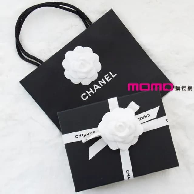 【CHANEL 香奈兒】經典款 雙C L型拉鍊錢包/卡包(黑色 x 荔枝紋牛皮 x 淡金釦)