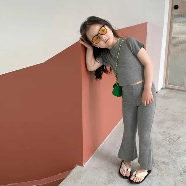 【橘魔法】休閒好顯身蛇骨紋短袖上衣+修身喇叭褲 (套裝 女童 褲子 長褲 兒童 童裝)