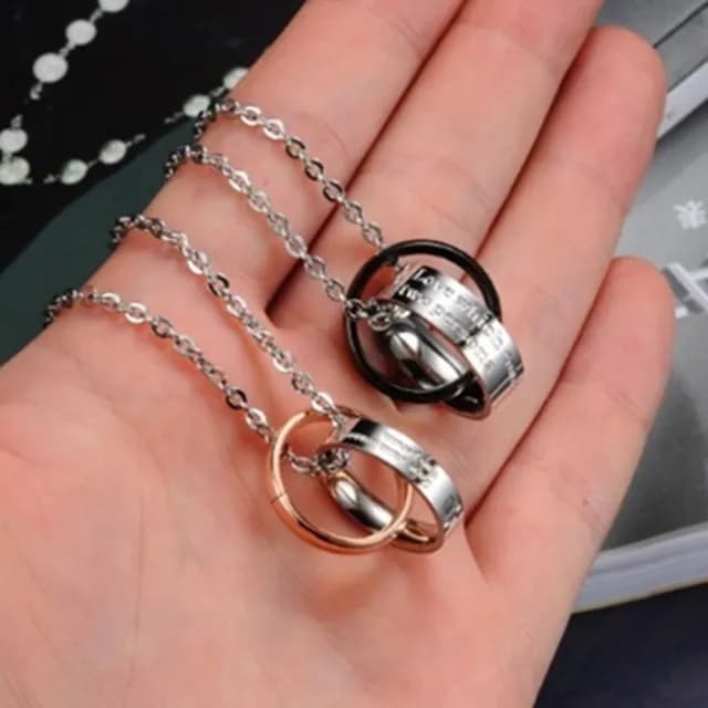 【米蘭精品】現貨+預購 鈦鋼項鍊情侶對鍊流行飾品(精美十字相扣環七夕情人節生日聖誕節交換禮物2色73cl71)