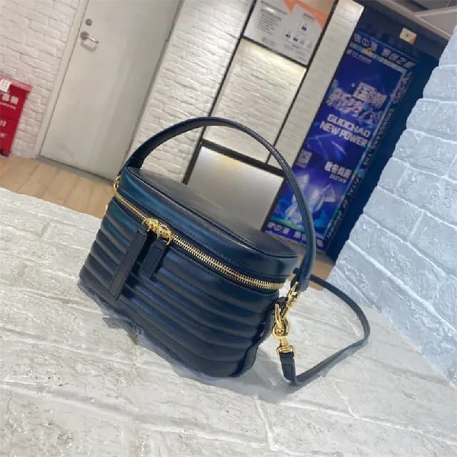 【巴黎精品】情人節禮物 真牛皮側背包真皮革單肩背包托特包手提包隨身女包包(小眾設計時尚千層5色a1bh49)