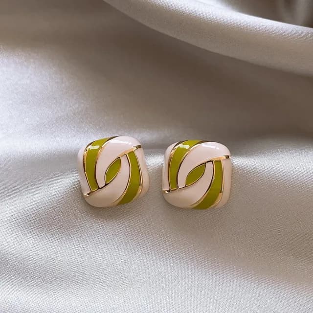 【Golicc】耳環 法式 時尚 輕奢 併色(七夕 情人節 生日 飾品 耳釘 耳飾 耳墜 禮物)