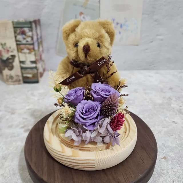 【OSTARA FLORIST 奧斯塔拉花藝】柔美小熊玫瑰玻璃罩鐘(永生花、情人節、生日禮、花禮、交換禮物)