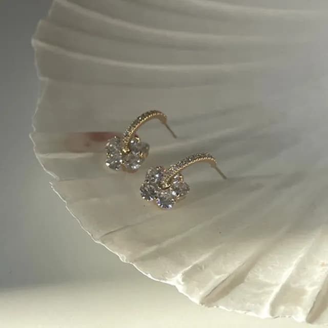 【Oni 歐妮】碎鑽小花 耳針穿式耳環耳釘耳骨環 耳飾925銀針