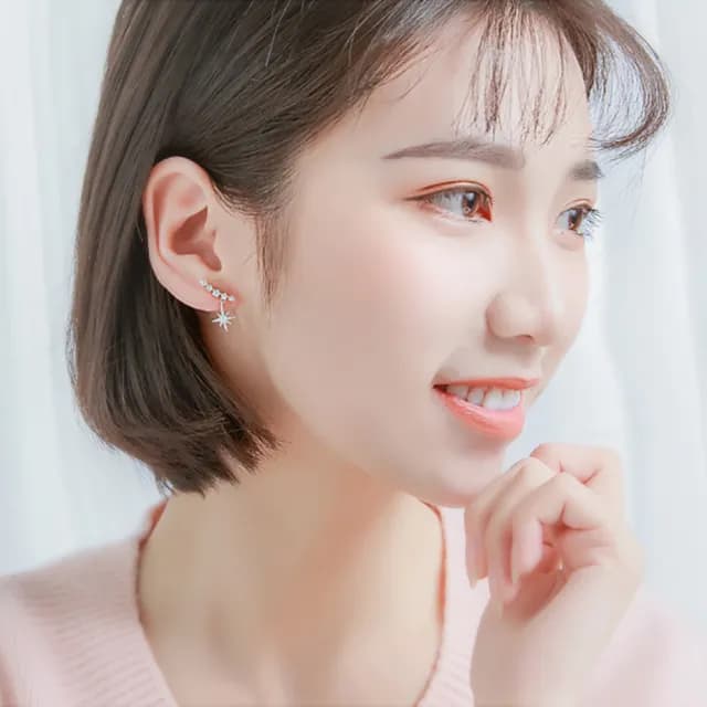 【HaNA 梨花】夜空裡最亮的星．光點鑽石雪花耳環(針式 耳環 耳飾 耳圈 耳釘)
