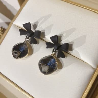 【NDM 南大門】黑色蝴蝶結 耳針穿式耳環耳釘耳骨環 耳飾925銀針(1對入)