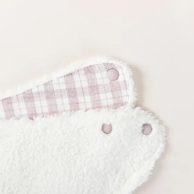 【Happy Prince】韓國製 Aurore粉紫格紋雪絨內裡嬰兒童圍兜(寶寶圍脖圍巾口水巾)