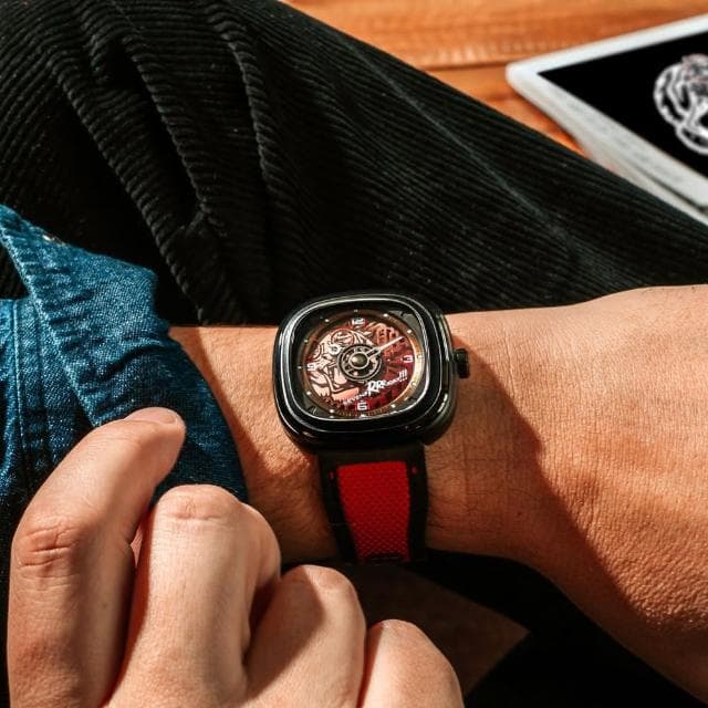 【SEVENFRIDAY】虎年限量版 自動上鍊機械錶-紅/45x45.6mm 送禮 禮物 推薦(T3/05)