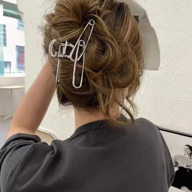 【Gulicc】髮夾 韓版 大髮量 銀色 鯊魚夾(雙11 聖誕節 生日 髮飾 頭飾 鯊魚夾 抓夾 禮物)