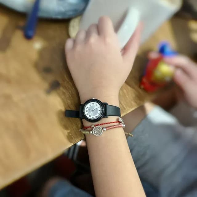 【CASIO 卡西歐】迷你輕巧指針錶(LQ-139)