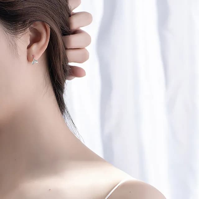 【Umi】唯美時尚浪漫葉子造型耳環(日韓時尚潮流女飾品 銀色耳飾 耳針 耳墜 耳釘 生日 情人節 禮物)