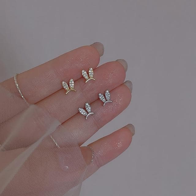 【Umi】可愛小兔子耳朵造型耳環(日韓時尚潮流女飾品 銀色耳飾 耳針 耳墜 耳釘 生日 情人節 禮物)