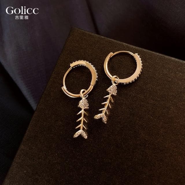 【Golicc】耳環 微鑲 小魚 時尚(母親節 生日 情人節 飾品 耳飾 耳墜 禮物)