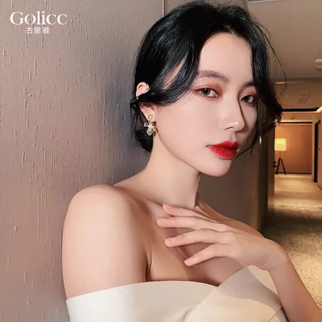 【Golicc】耳環 花瓣 珍珠(七夕 情人節 生日 飾品 耳釘 耳飾 耳墜 禮物)