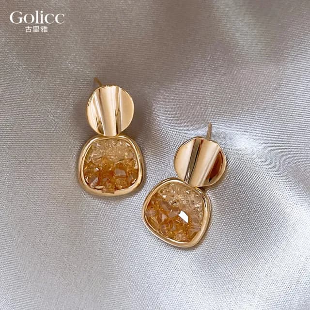 【Golicc】耳環 法式 氣質 水晶(七夕 情人節 生日 飾品 耳釘 耳飾 耳墜 禮物)