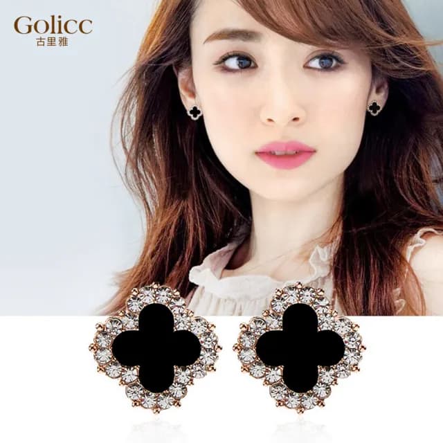 【Golicc】耳環 經典 四葉草 水鑽(七夕 情人節 生日 飾品 耳釘 耳飾 耳墜 禮物)