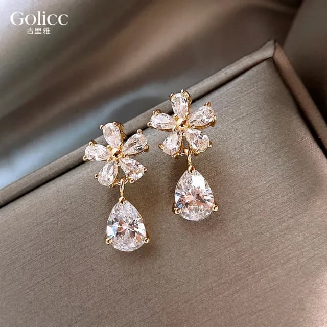 【Golicc】耳環 水滴 花朵 鋯石(七夕 情人節 生日 飾品 耳釘 耳飾 耳墜 禮物)