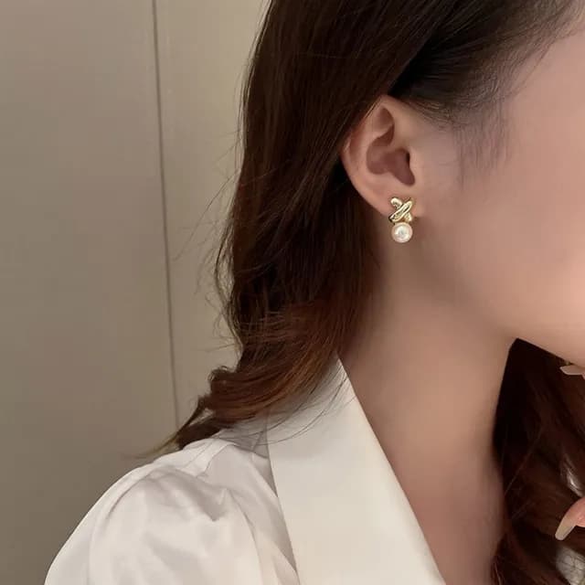 【Golicc】耳環 百搭 交叉 珍珠(七夕 情人節 生日 飾品 耳釘 耳飾 耳墜 禮物)