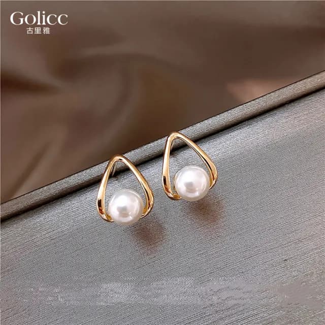 【Golicc】耳環 韓版 三角 水滴 珍珠(七夕 情人節 生日 飾品 耳釘 耳飾 耳墜 禮物)