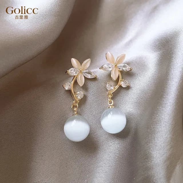 【Golicc】耳環 鋯石 花朵 吊墜(七夕 情人節 生日 飾品 耳釘 耳飾 耳墜 禮物)